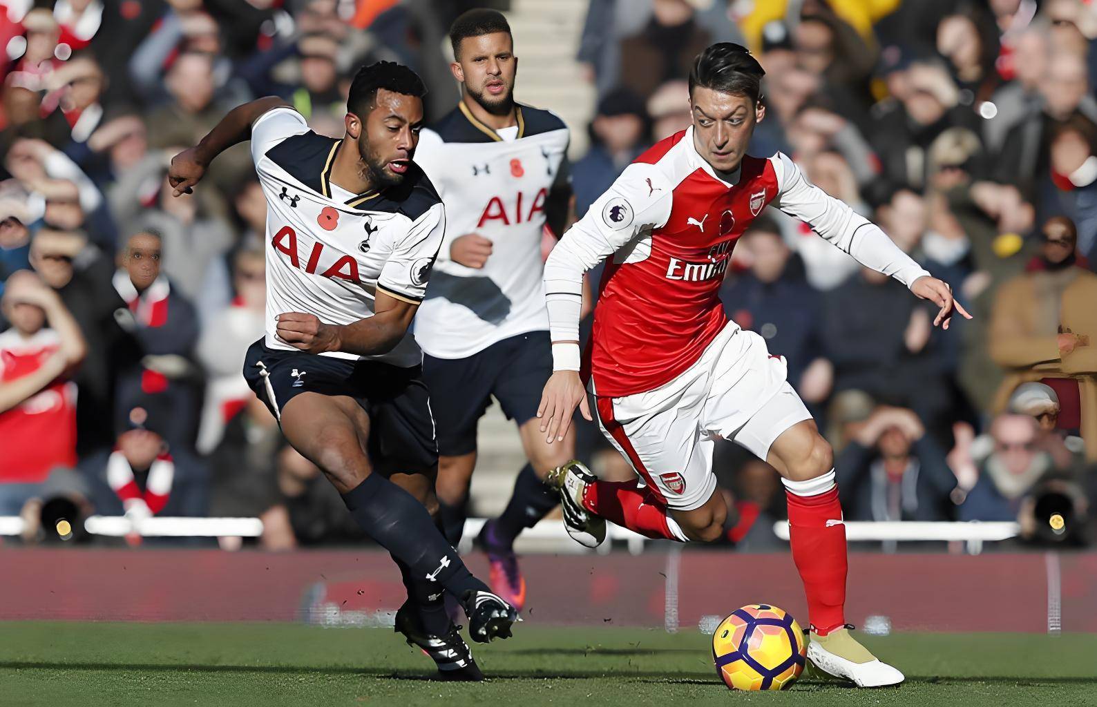 热刺新援表现火爆,球队实力再添一员 热刺新援表现火爆,球队实力再添一员