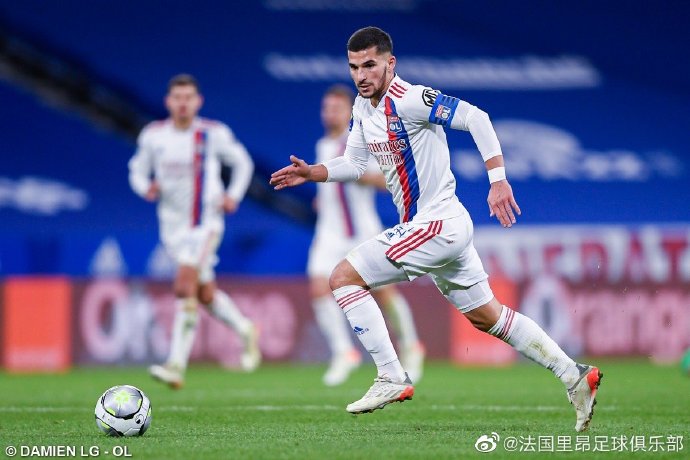 里尔与里昂强对抗,激战带来无尽惊喜 里尔与里昂强对抗,激战带来无尽惊喜