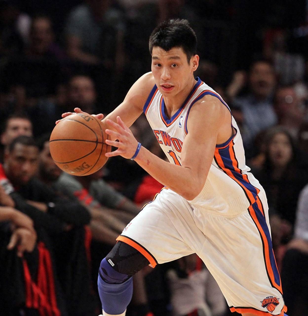 林书豪完美复出,带领球队重返颠峰 林书豪完美复出,带领球队重返颠峰