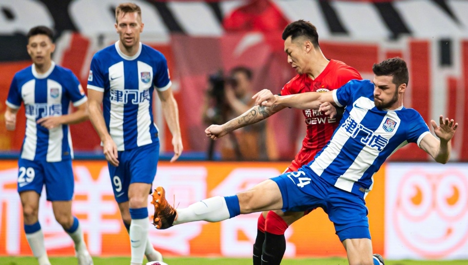 队员破门得分,上海绿地获胜回归荣耀! 队员破门得分,上海绿地获胜回归荣耀!