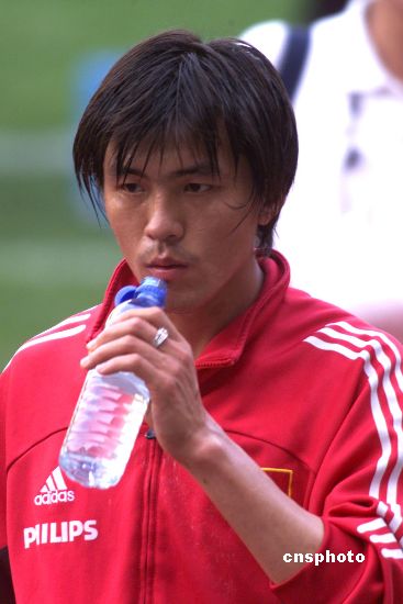 荷甲足球场上主席,精研营造球迷文化 荷甲足球场上主席,精研营造球迷文化