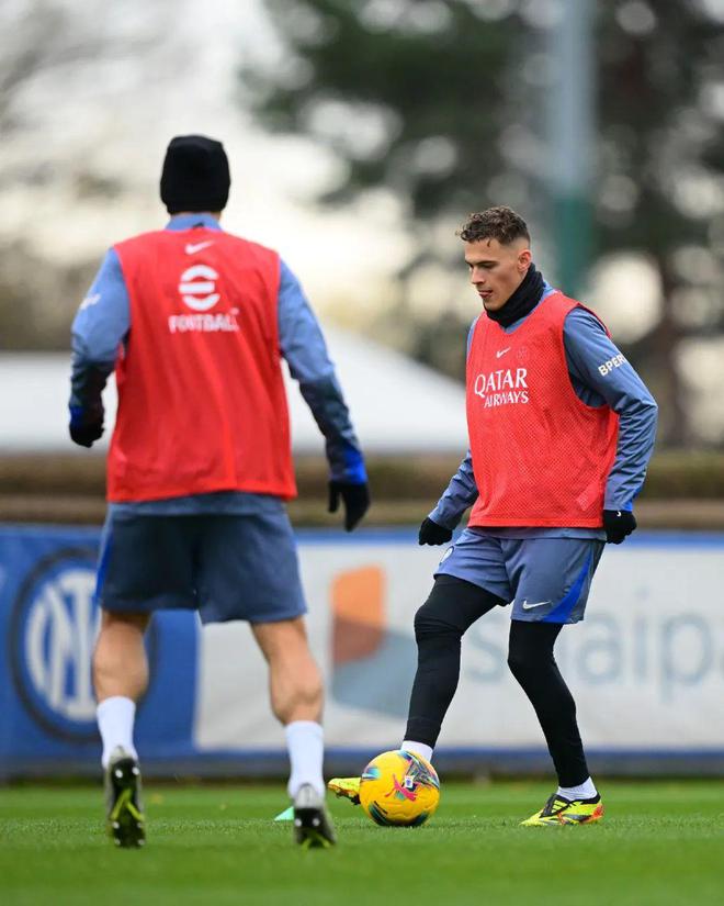 维罗纳主场战胜那不勒斯,士气大涨 维罗纳主场战胜那不勒斯,士气大涨