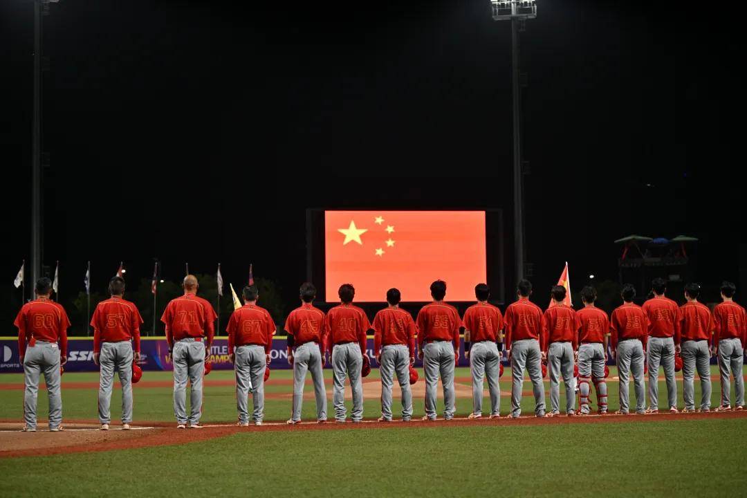 创造历史!球队在国际赛场取得突破 创造历史!球队在国际赛场取得突破