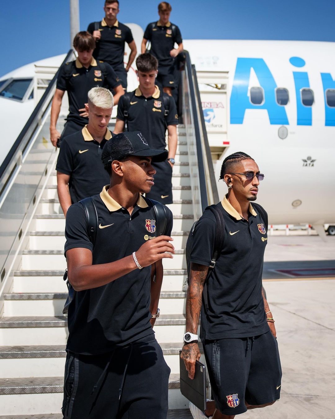 巴列卡诺大胜,球队信心大增 巴列卡诺大胜,球队信心大增