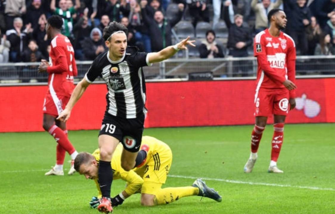 南特客场惨败,法甲比赛中少有的败局 南特客场惨败,法甲比赛中少有的败局