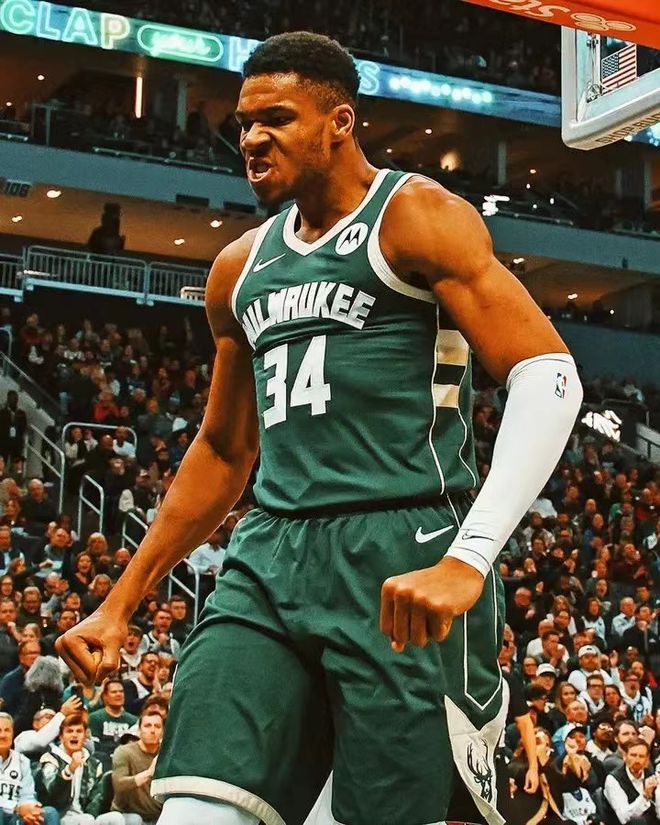 字母哥再下一城,雄鹿队取得强势领先,晋级西部半决赛 字母哥再下一城,雄鹿队取得强势领先,晋级西部半决赛