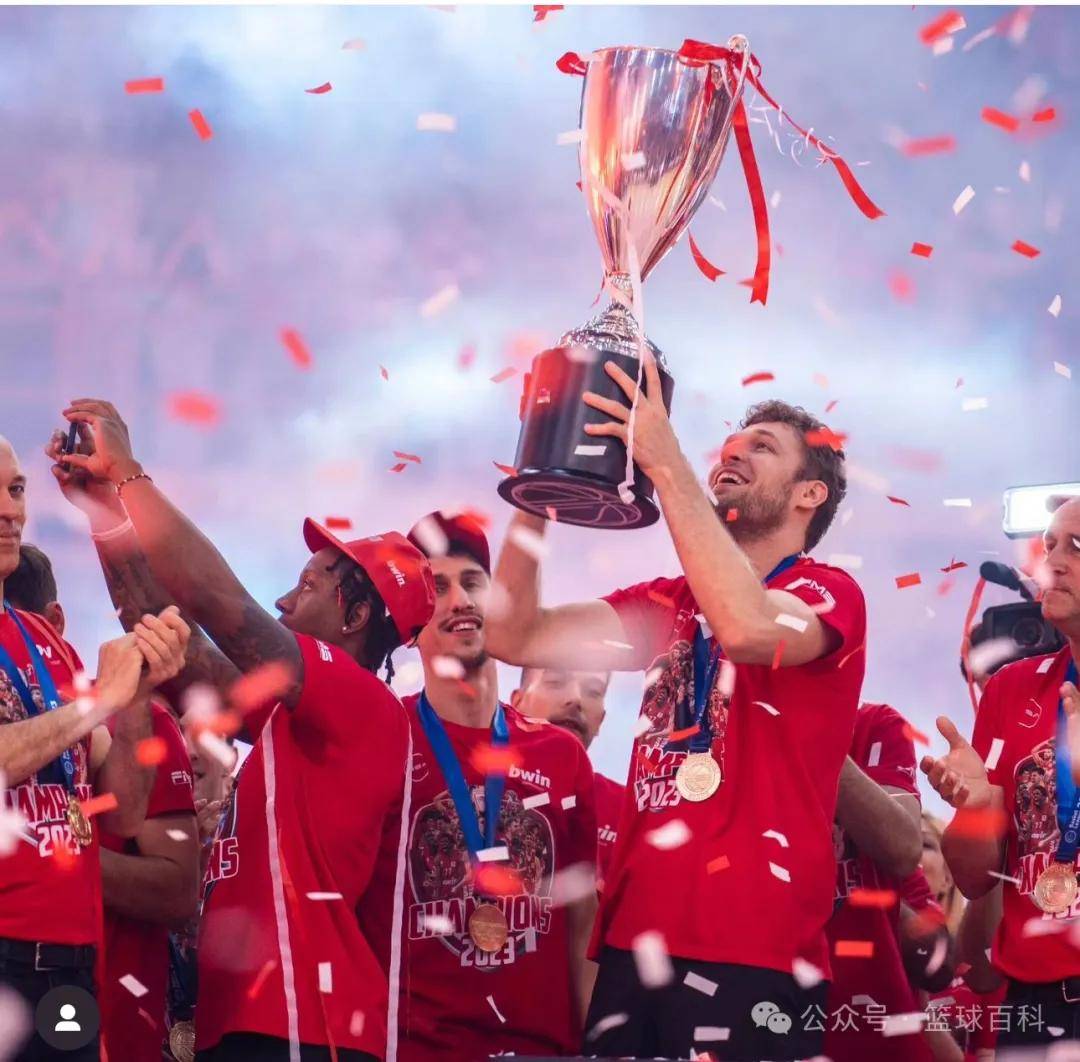 保加利亚国家队在场上展现出色,获得胜利 保加利亚国家队在场上展现出色,获得胜利