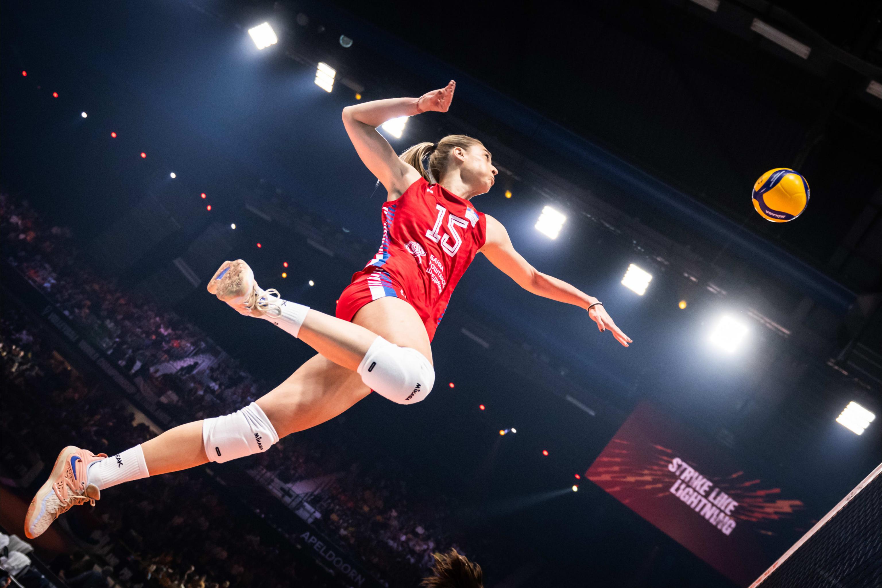 巴西女排精湛表现,球场上尽显默契 巴西女排精湛表现,球场上尽显默契