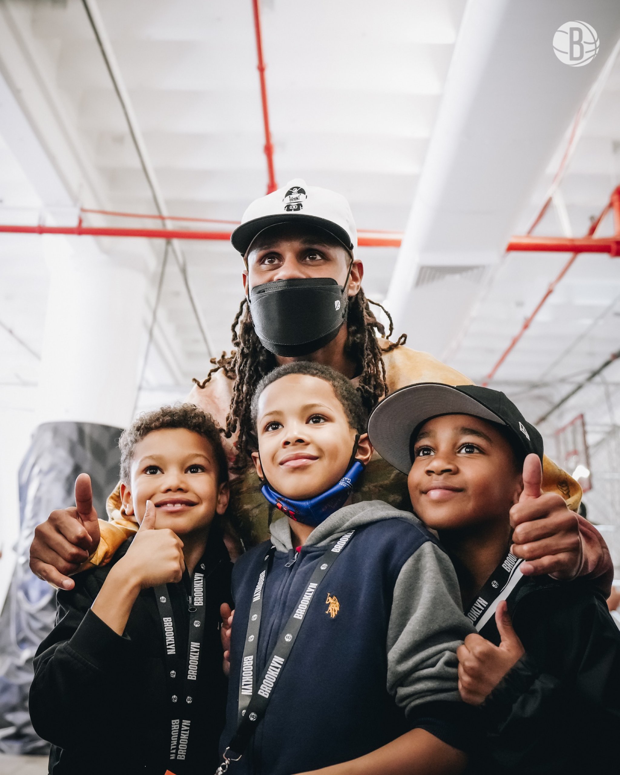 篮网队球迷组织球迷团聚会,一起为球队加油喝彩和祝福 篮网队球迷组织球迷团聚会,一起为球队加油喝彩和祝福