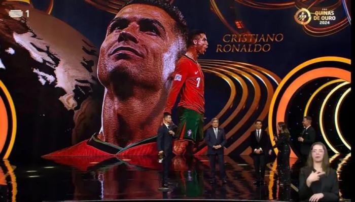 葡萄牙队赢得胜利,成功晋级下一轮 葡萄牙队赢得胜利,成功晋级下一轮