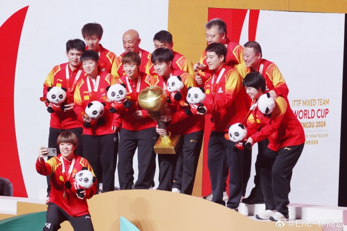 亚洲球队拼搏向前,为荣誉而战 亚洲球队拼搏向前,为荣誉而战