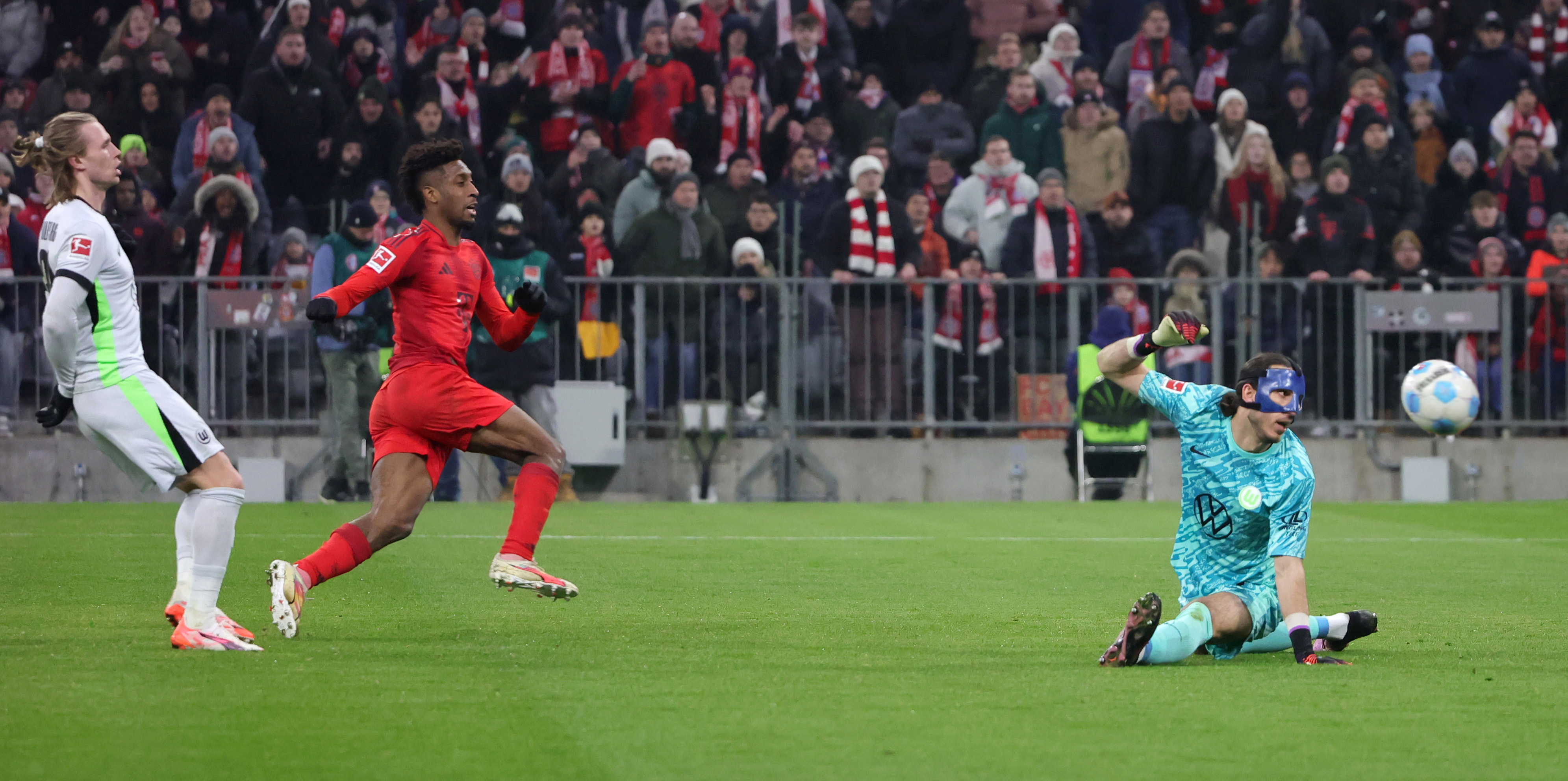 沃尔夫斯堡客场奋力夺得三分 沃尔夫斯堡客场奋力夺得三分