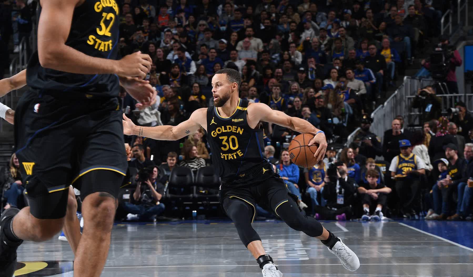 勇士再胜快船,西部霸主实力不可忽视 勇士再胜快船,西部霸主实力不可忽视