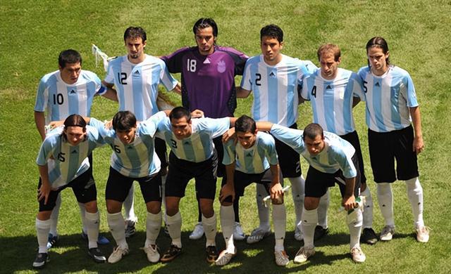 梅西助攻破门,带领球队获胜 梅西助攻破门,带领球队获胜