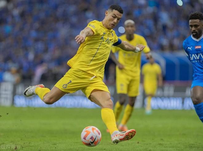 杜尚别在激烈比赛中取得胜利 杜尚别在激烈比赛中取得胜利