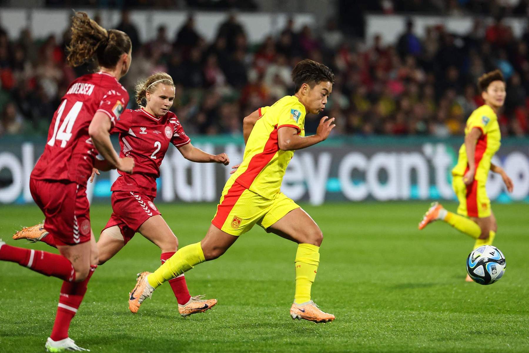 中国女足再获胜利,一路向前冲刺女足盛会 中国女足再获胜利,一路向前冲刺女足盛会