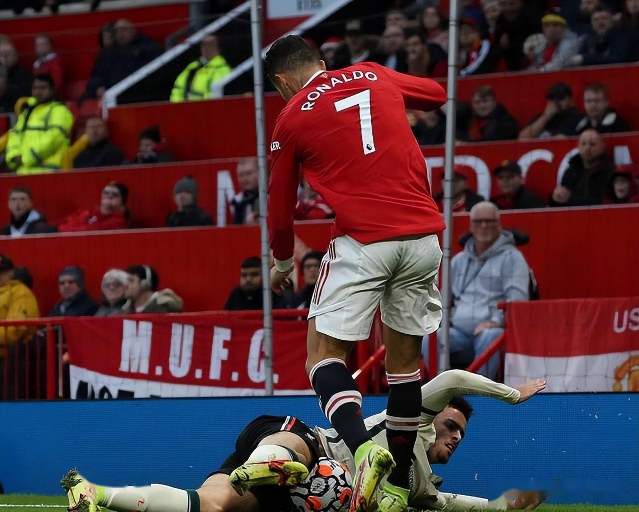 湖南客场失利，面临艰巨挑战