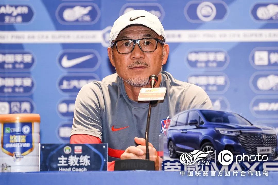 重庆当代力帆客场不敌青岛黄海，遭遇客场失利