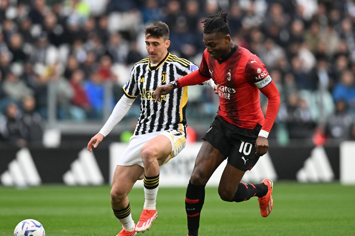 尤文图斯门将神勇扑救,护卫球门零封对手 尤文图斯门将神勇扑救,护卫球门零封对手