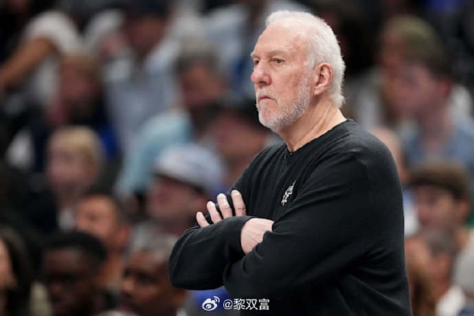 卫冕冠军面临危机，波波维奇召开紧急会议