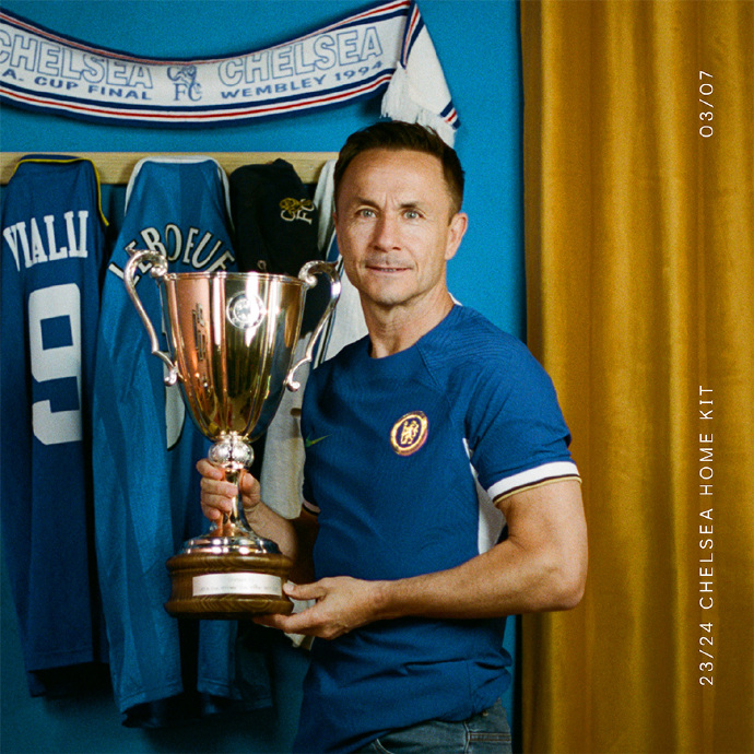 英超老将宣布退役!切尔西功勋告别球场,感谢球迷 英超老将宣布退役!切尔西功勋告别球场,感谢球迷