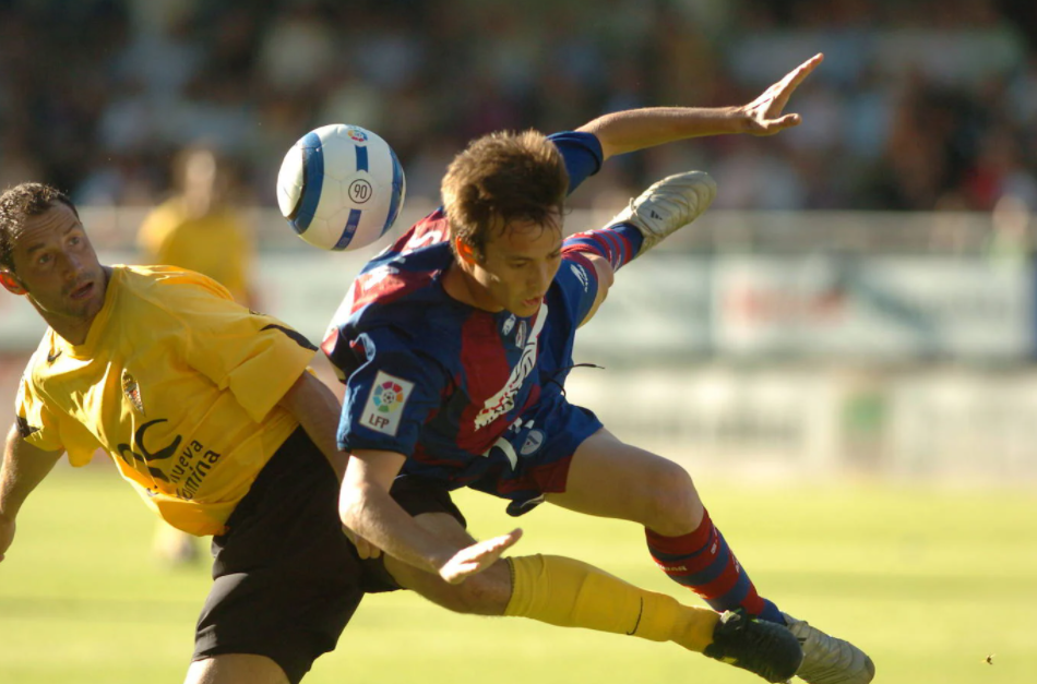 埃瓦尔取得宝贵三分,赢得近期比赛 埃瓦尔取得宝贵三分,赢得近期比赛