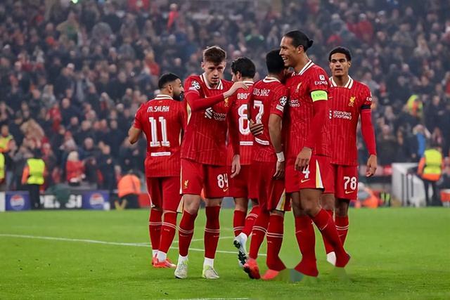 红蓝两军的对决,欧洲足坛的焦点之战 红蓝两军的对决,欧洲足坛的焦点之战