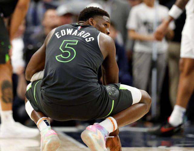 逆风翻盘:爵士队上轮告负后势必反弹 逆风翻盘:爵士队上轮告负后势必反弹