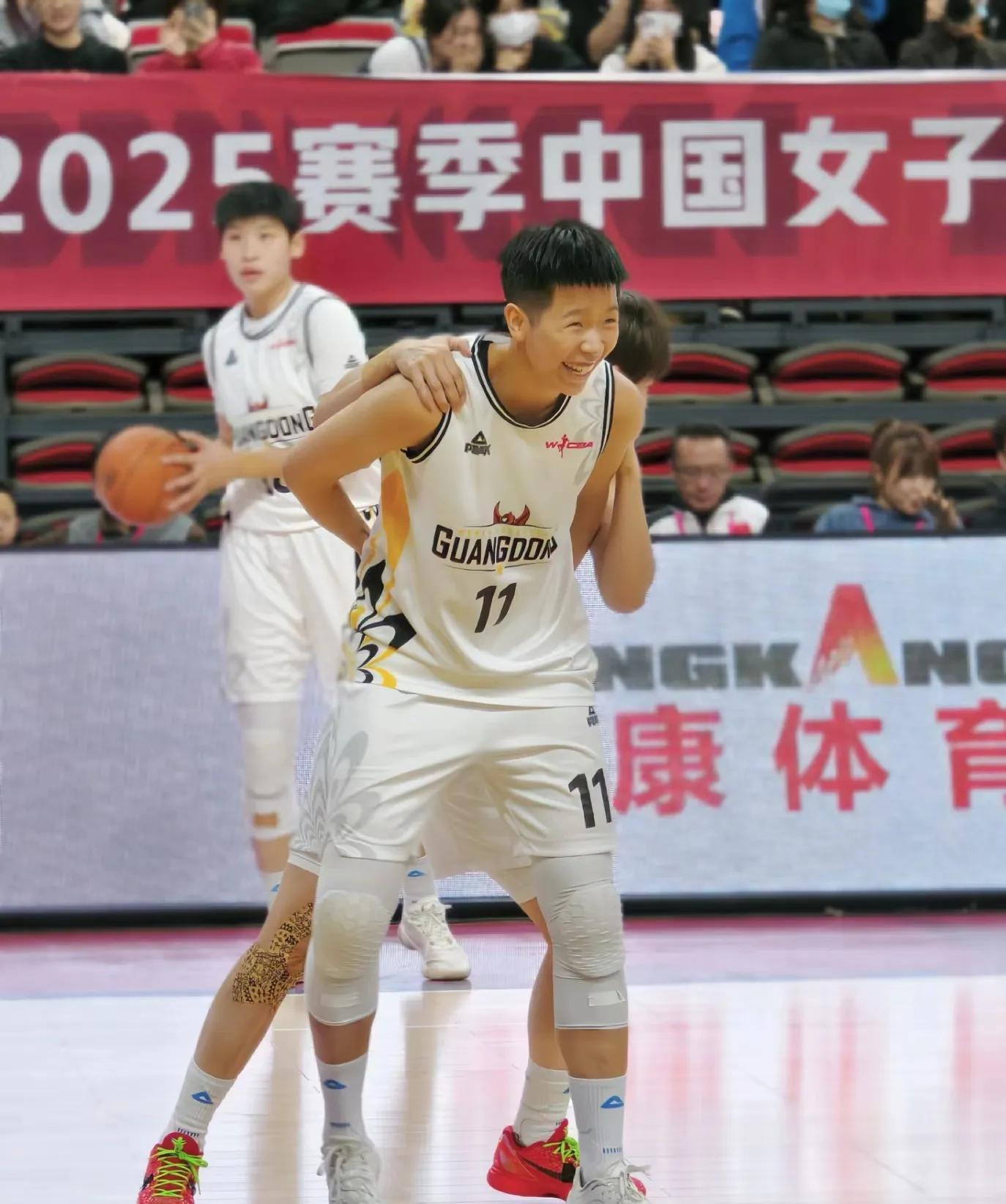 四川队遭遇重大伤病,战力大受影响 四川队遭遇重大伤病,战力大受影响