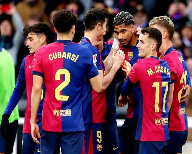 巴萨将挑战曼联，双方力争胜利