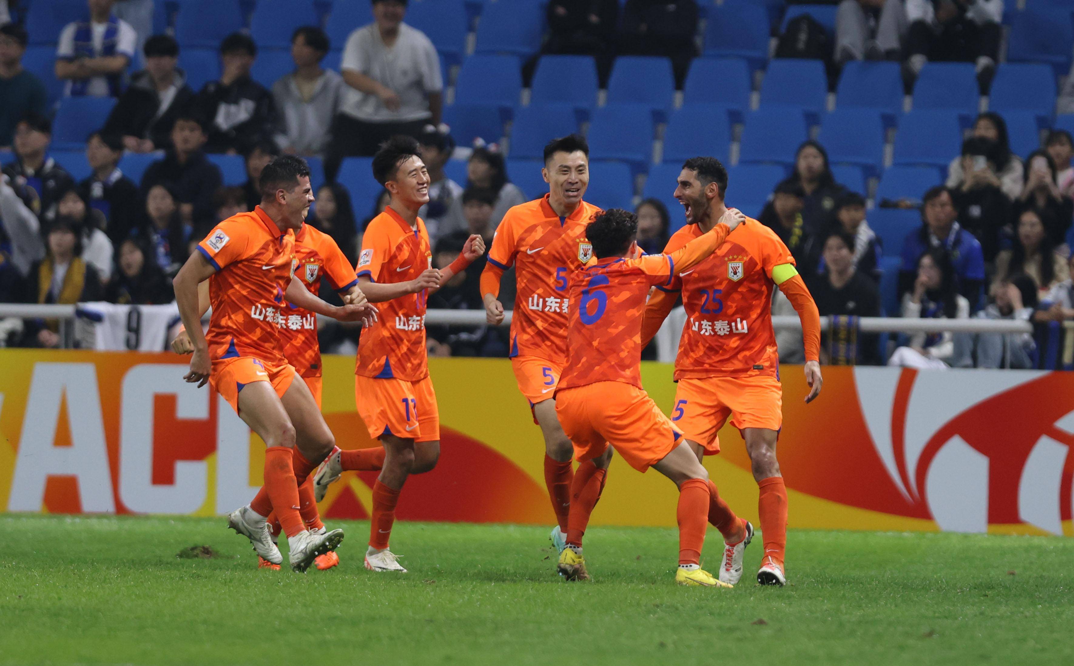 山东泰山主场大胜,球队势如破竹 山东泰山主场大胜,球队势如破竹