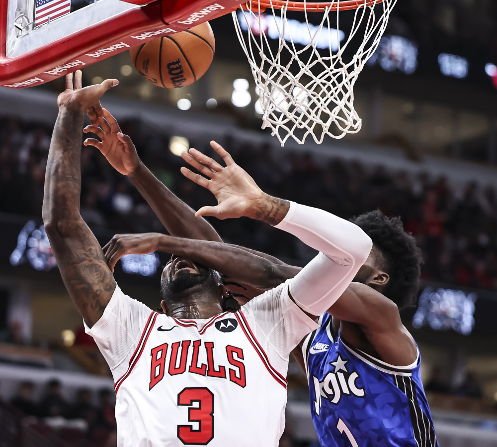 公牛队年轻球员上演关键绝杀,帮助队伍获胜 公牛队年轻球员上演关键绝杀,帮助队伍获胜