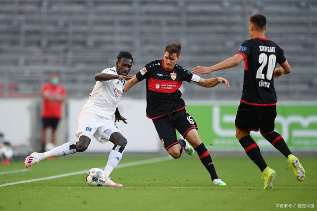 弗赖堡主帅赞扬球队表现,锋线进攻力量强大 弗赖堡主帅赞扬球队表现,锋线进攻力量强大