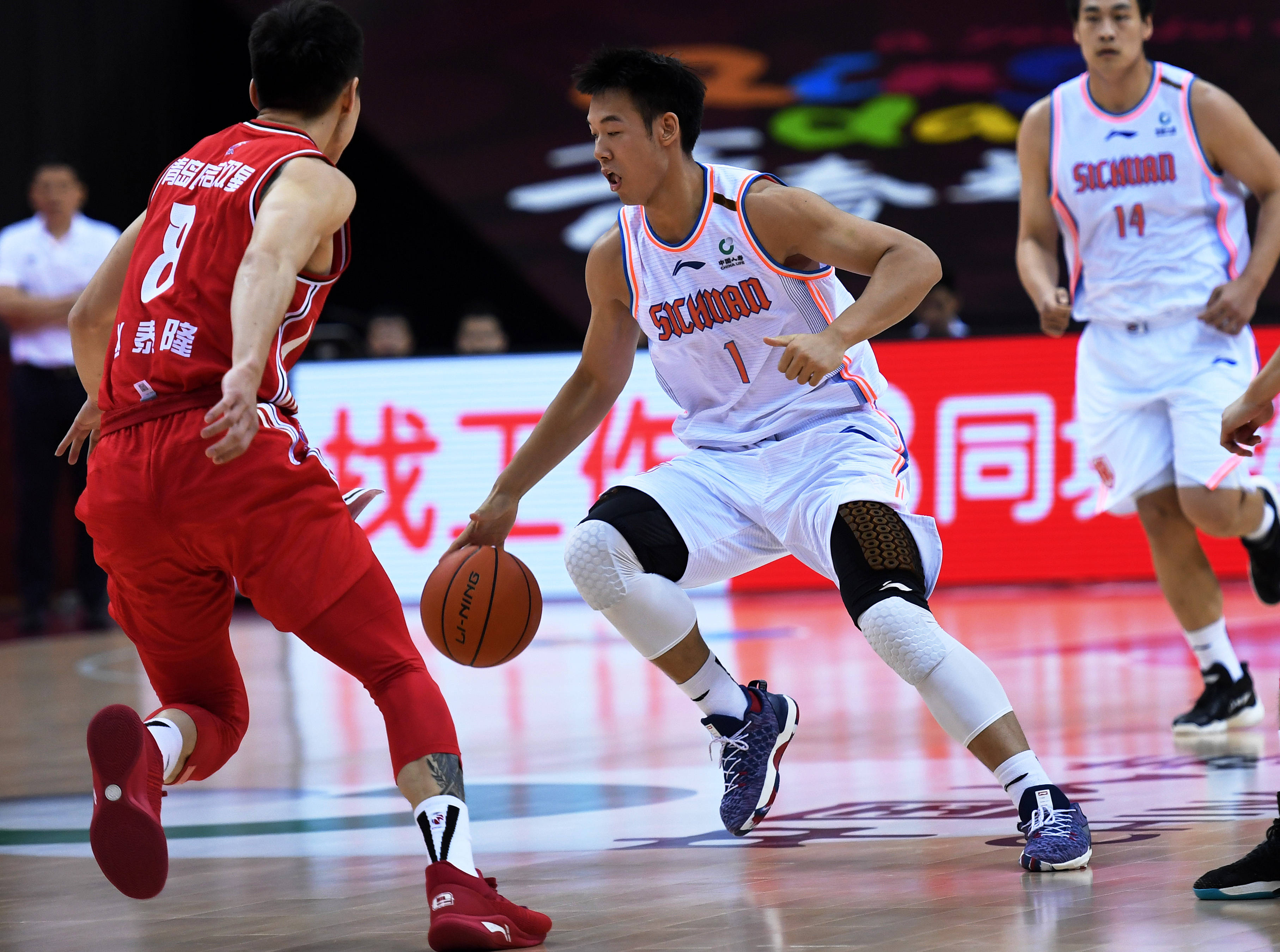 一支男子篮球职业联赛球队取得连胜 一支男子篮球职业联赛球队取得连胜