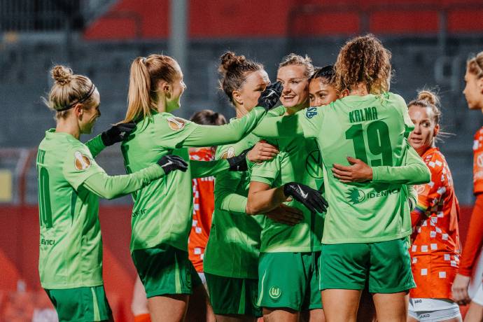 德国女足实力碾压，轻松晋级全球决赛