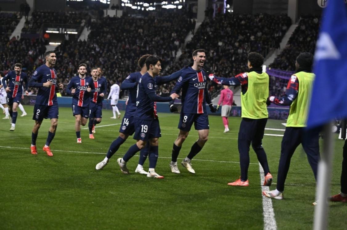 摩纳哥主场战胜巴黎,重夺榜首位置表现抢眼 摩纳哥主场战胜巴黎,重夺榜首位置表现抢眼