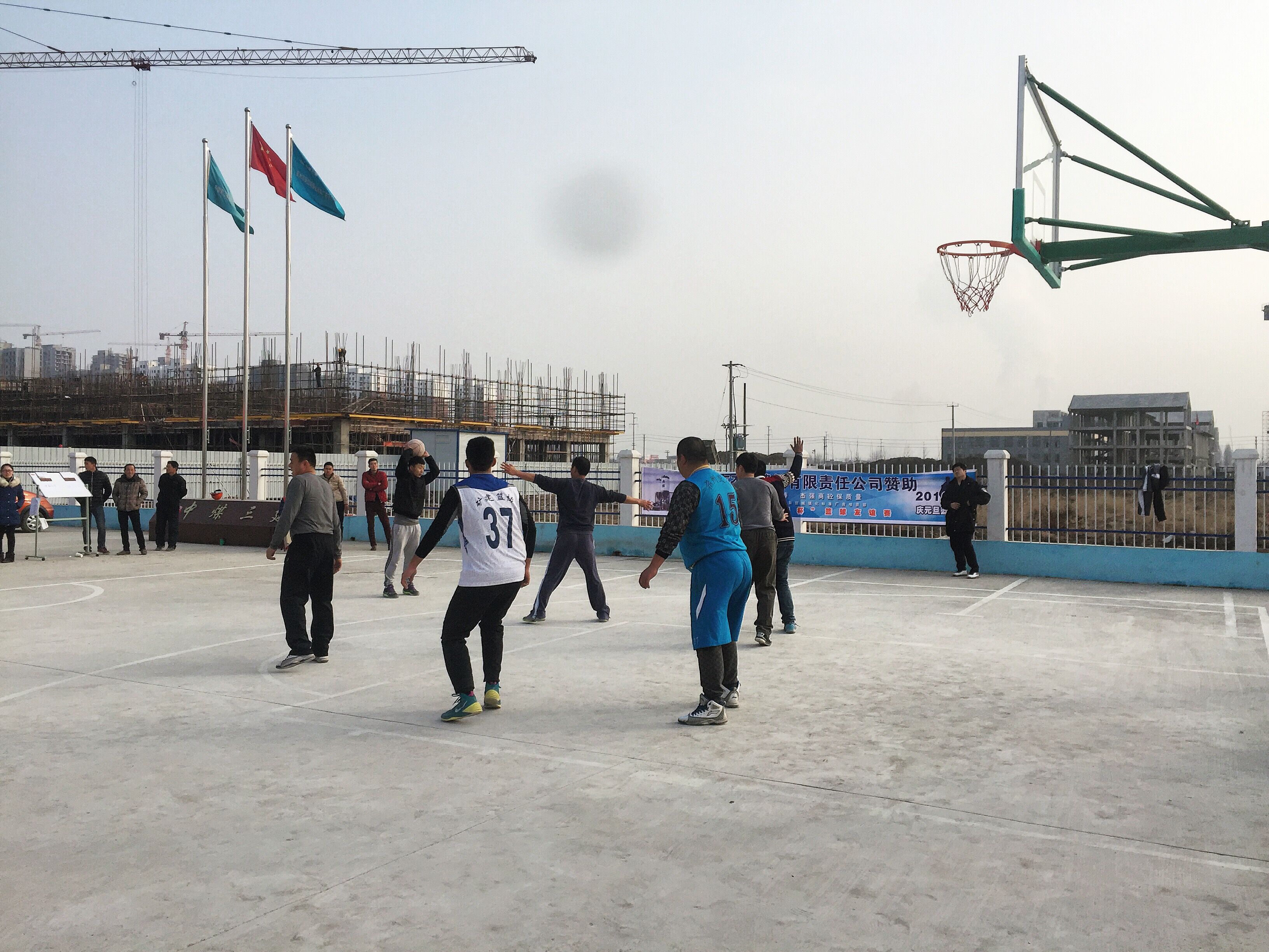 球员们发扬团队精神，取得骄人战绩