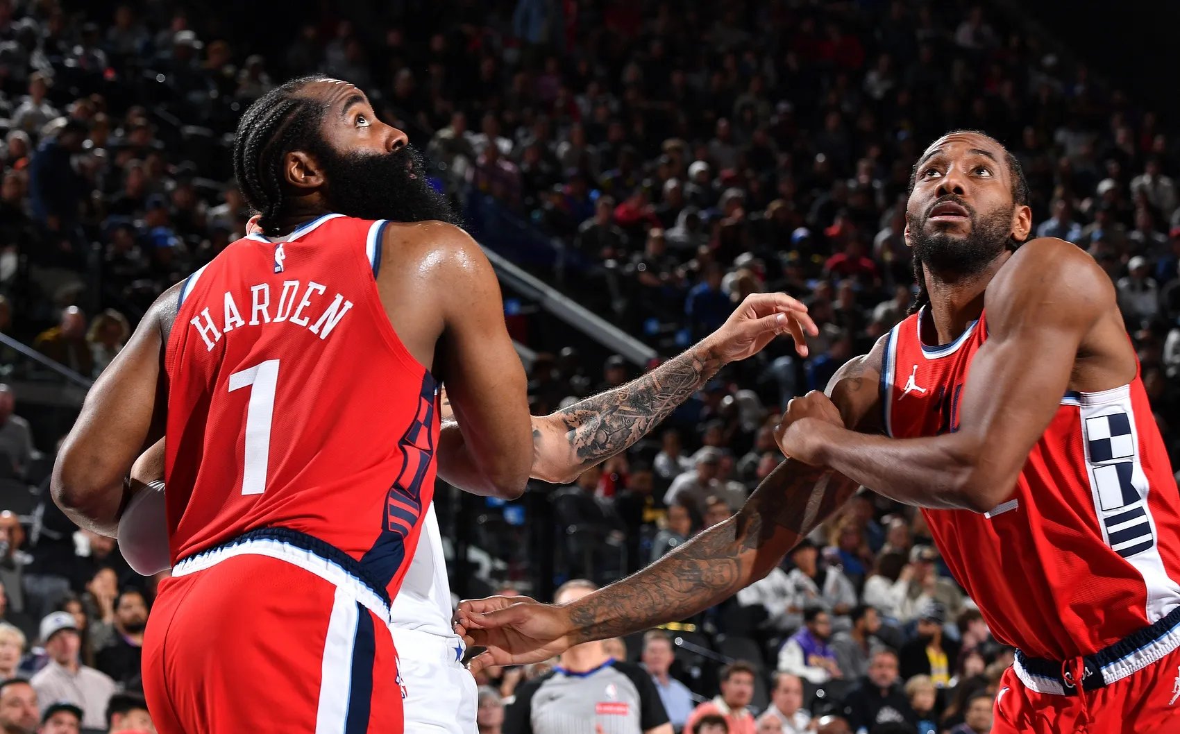 火箭客场擒灰熊,保罗全面发挥带队取得胜利 火箭客场擒灰熊,保罗全面发挥带队取得胜利