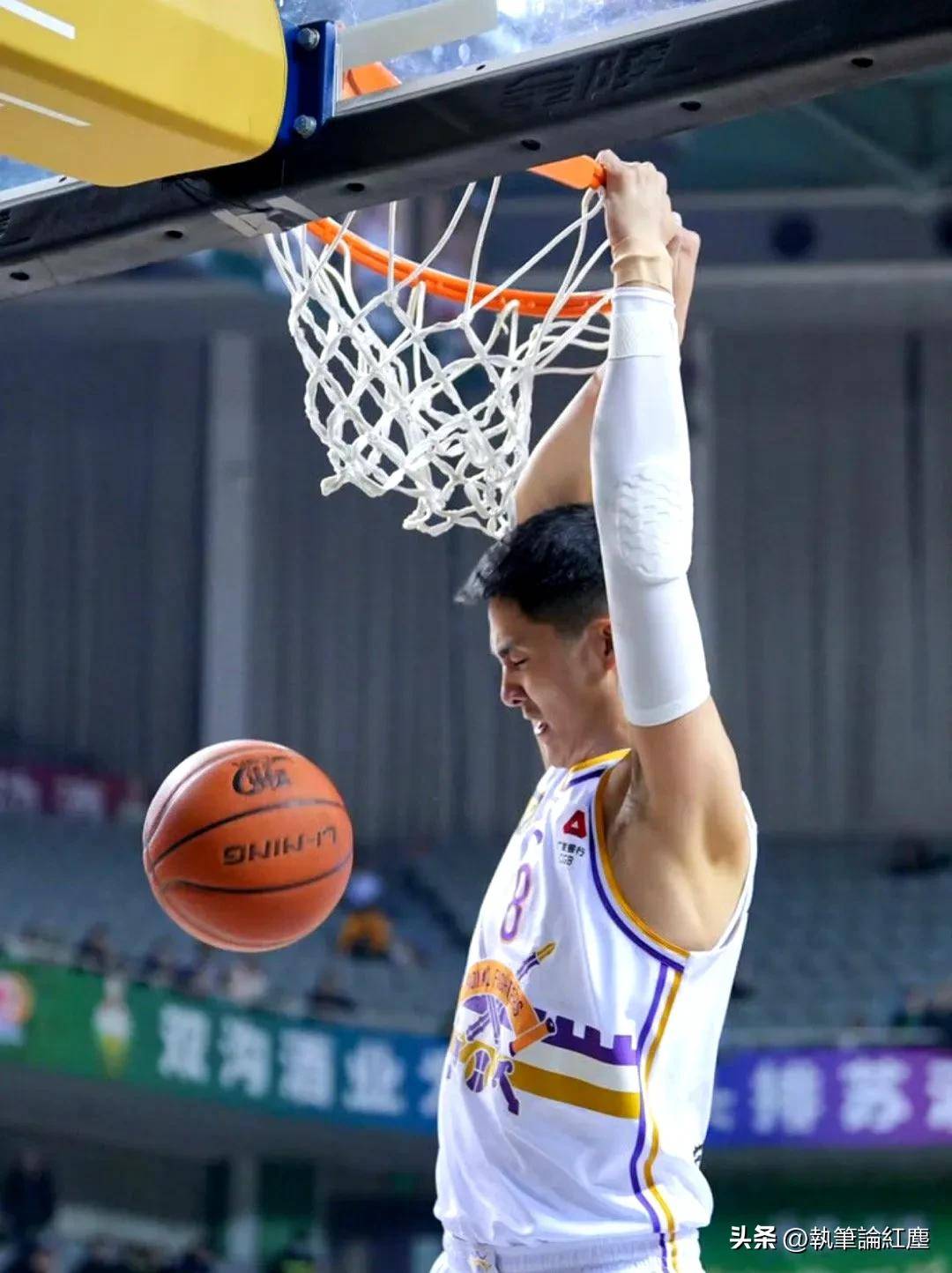 执教风云，广东队主教练领队迎战北控队