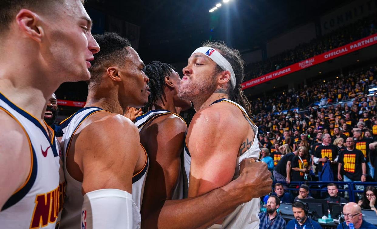 斯旺西城前场火力全开,豪取大胜 斯旺西城前场火力全开,豪取大胜