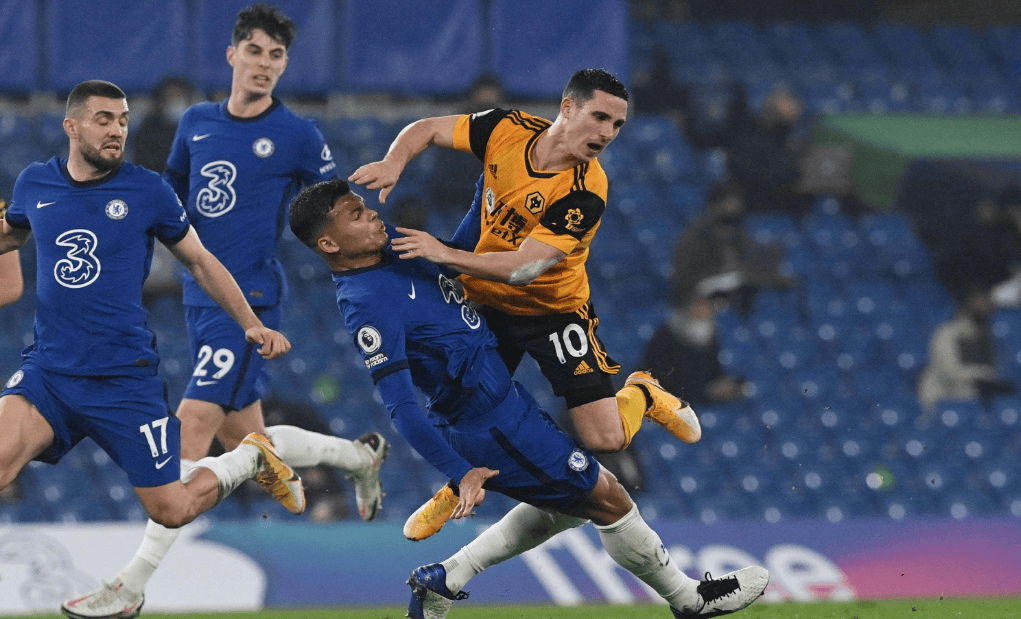 切尔西靠一红牌险胜,球迷惊险过关 切尔西靠一红牌险胜,球迷惊险过关