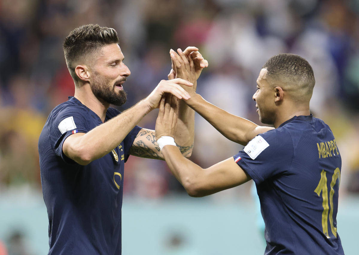 法国国家队顶住压力，取得胜利轻松晋级