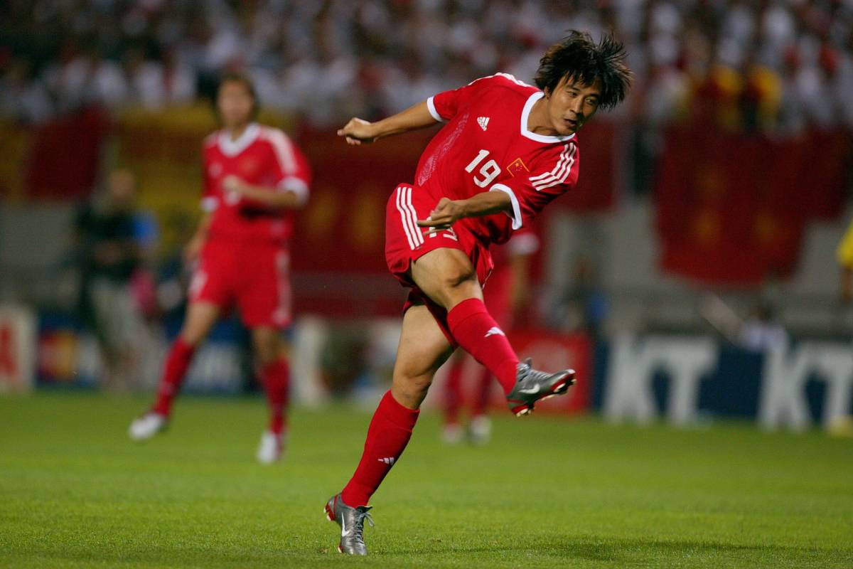 世界女子足球巅峰对决，中国队力争绝对优势