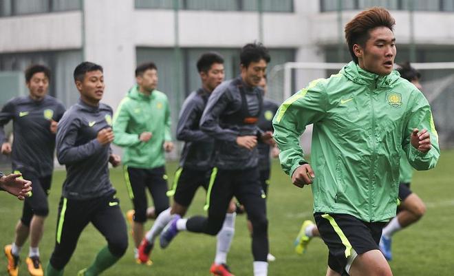 捷克队新登场球员高光亮相展现实力 捷克队新登场球员高光亮相展现实力