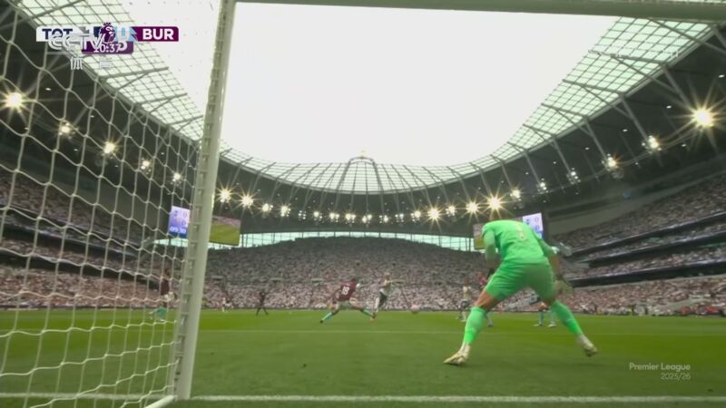 雷速官网下载-热刺击败了伯恩利，取得了胜利