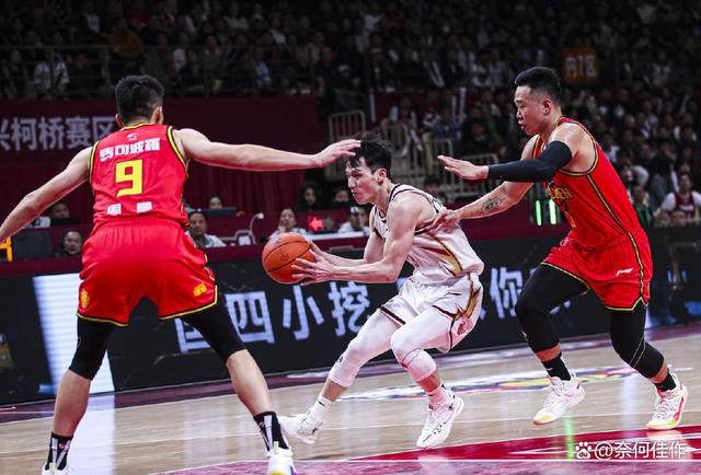 雷速官网下载-惊险一役：辽宁队险胜深圳队